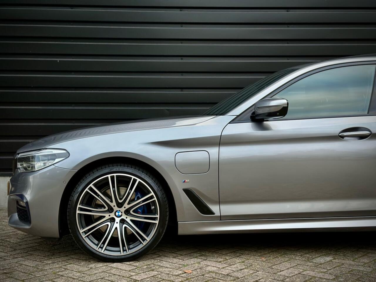 BMW 5-SERIE 530e M-SPORT NIGHTVIS|B&W|DAK|SOFT|360|HUD|NAPPA