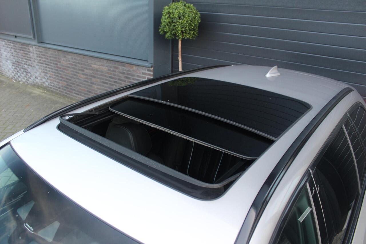 BMW 5-SERIE Touring 540i xDrive M-Sport High Executive | Panorama Dak | Comfort Stoelen | Trekhaak | HUD