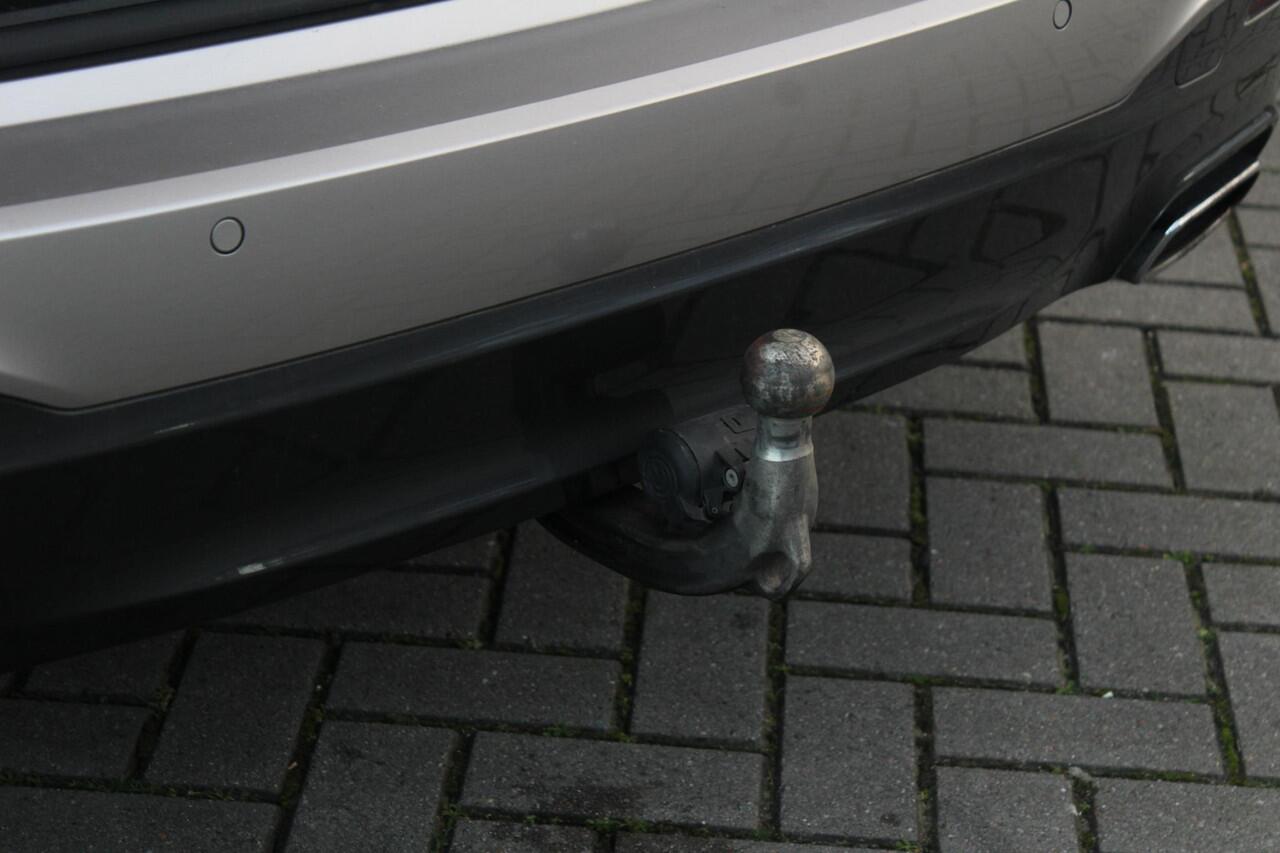 BMW 5-SERIE Touring 540i xDrive M-Sport High Executive | Panorama Dak | Comfort Stoelen | Trekhaak | HUD