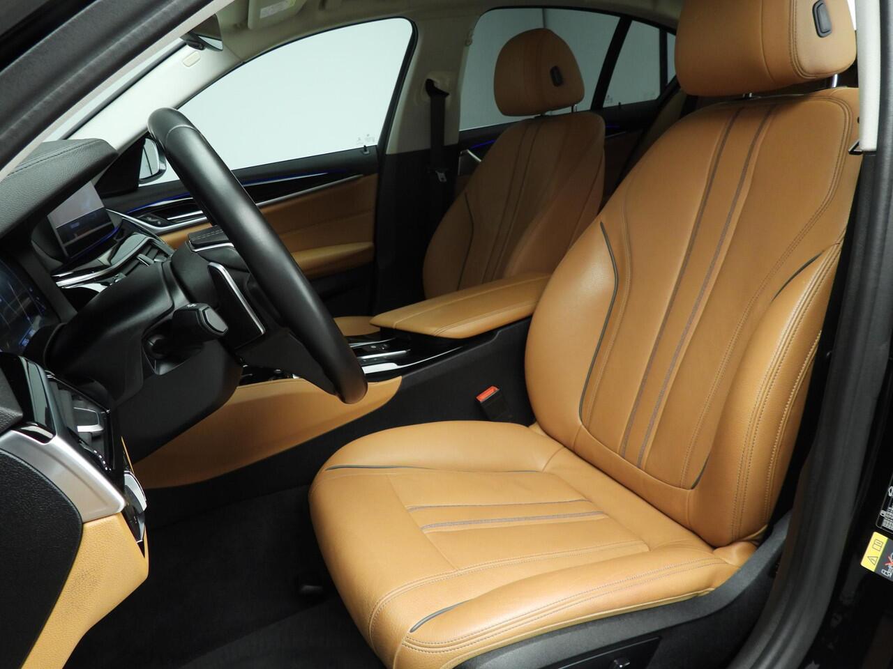 BMW 5-SERIE Sedan 530e | LED | Leder | HUD | Stoelverwarming | Chrome line | Hifi speakers | Alu 18 inch
