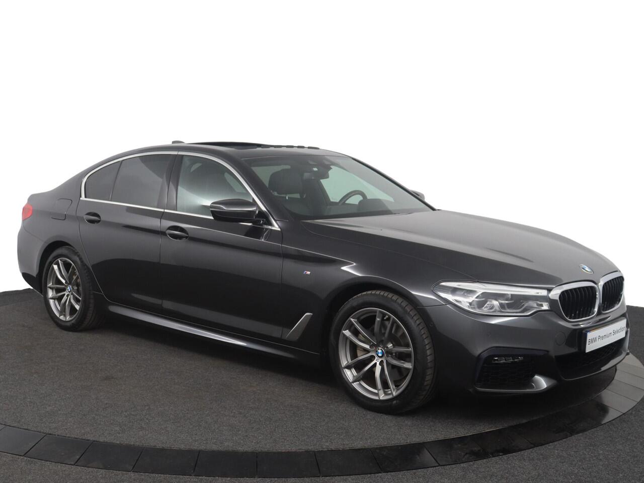 BMW 5-SERIE 520i High Executive Edition M-Sportpakket | Schuifkanteldak | Comfortstoelen