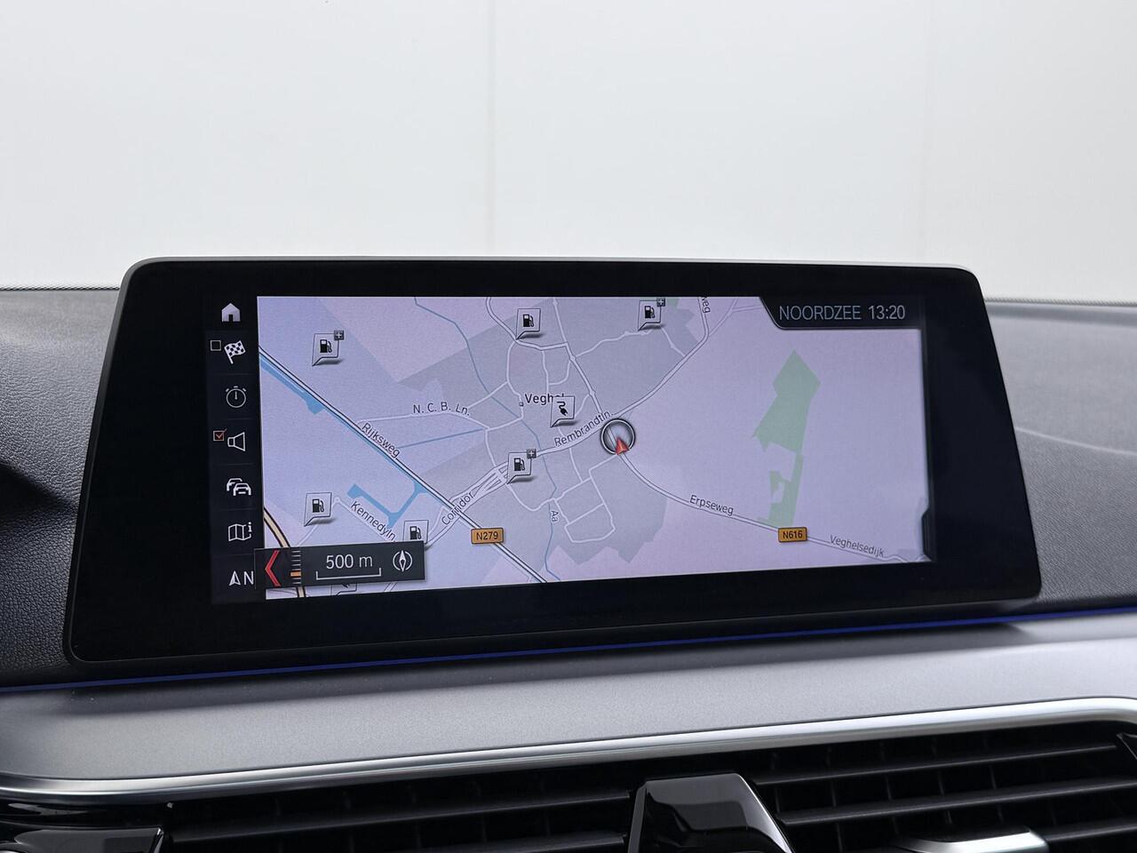 BMW 5-SERIE 530e iPerformance Executive HUD 360 Camera Schuifdak Camera Leder Dealer onderhouden