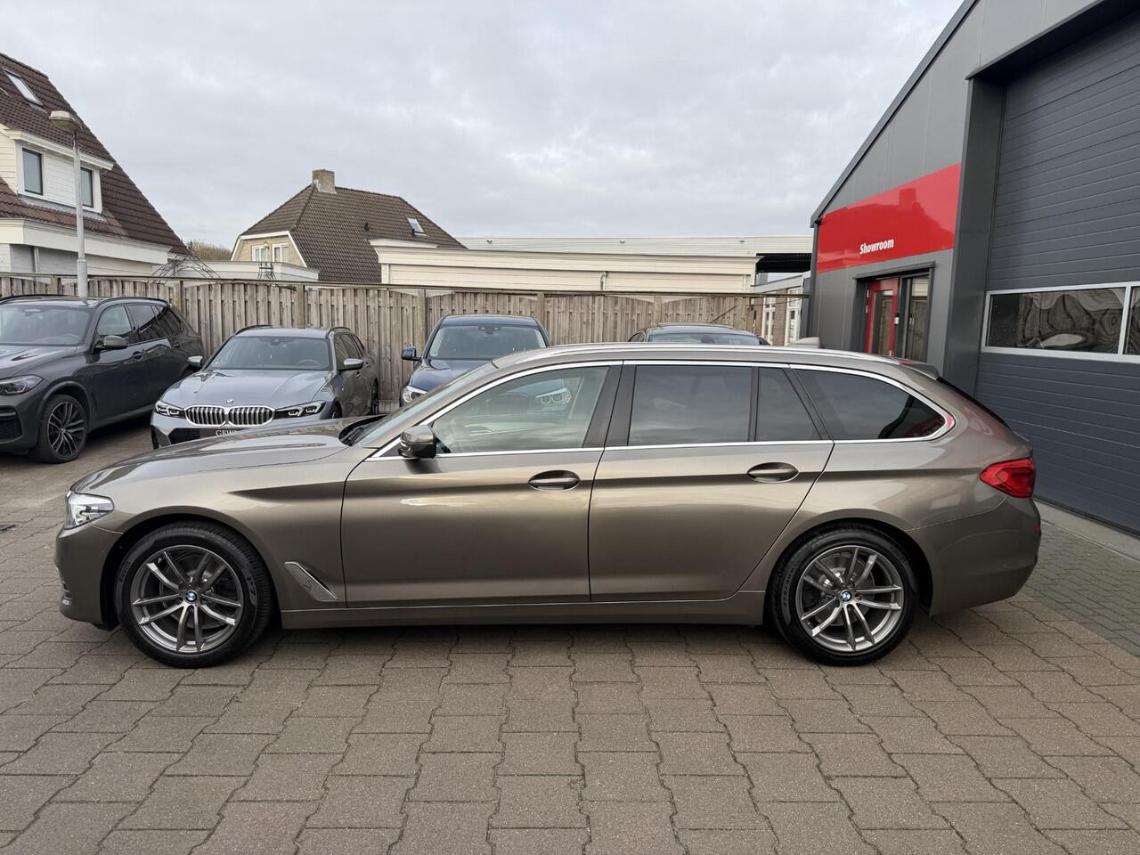 BMW 5-SERIE Touring 520d Executive