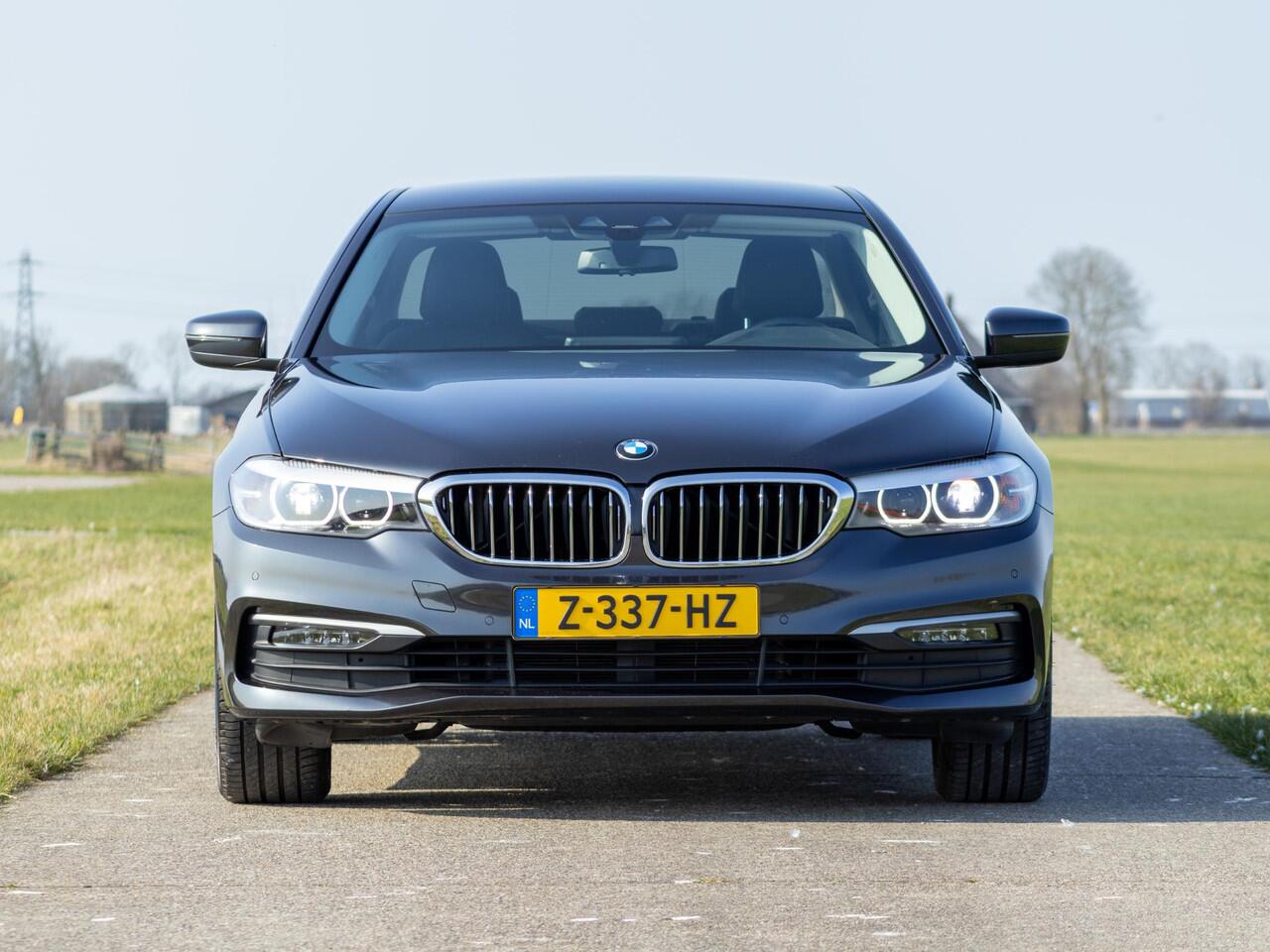 BMW 5-SERIE 530e iPerformance High Executive LEDER XENON LED