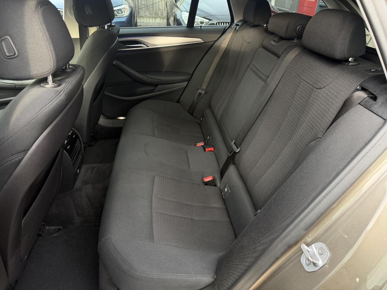 BMW 5-SERIE Touring 520d Executive