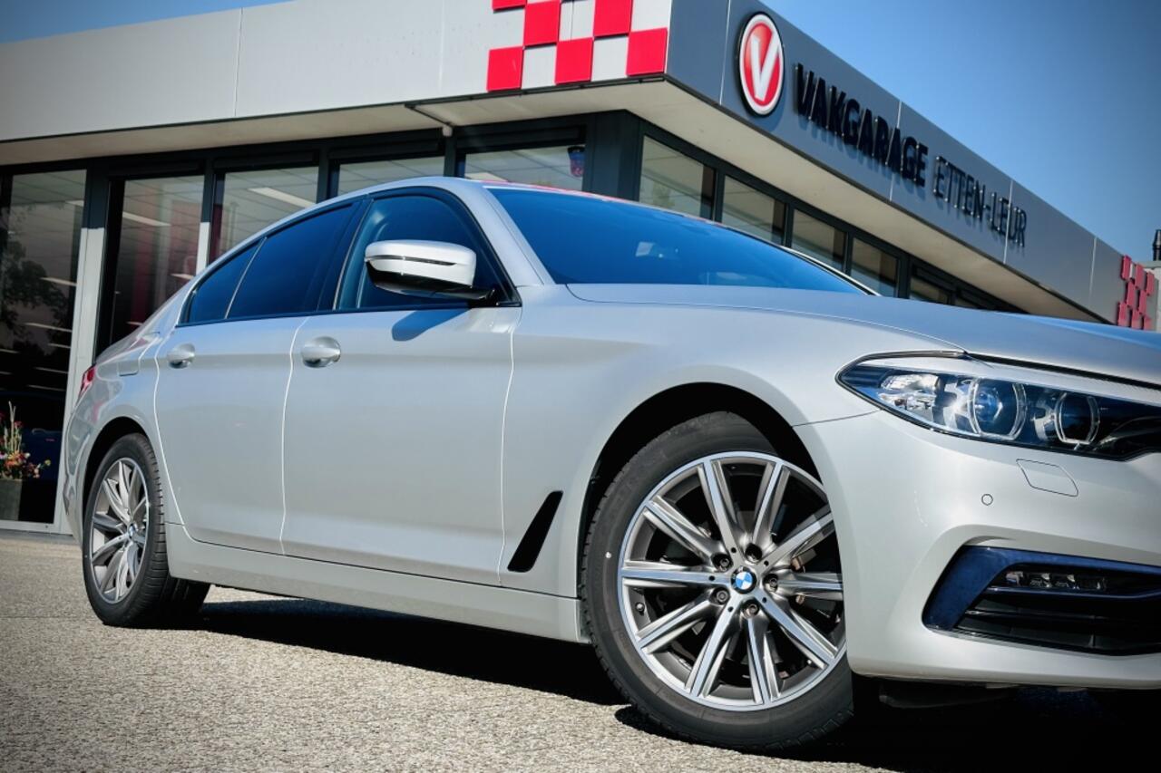 BMW 5-SERIE 520i High Executive Sport Line | CLIMA | STOELVERWARMING