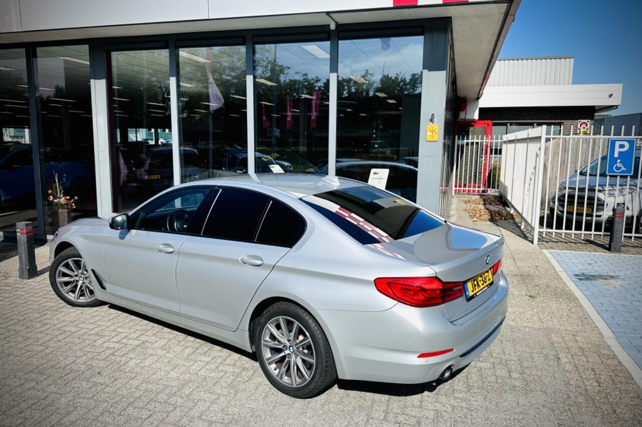 BMW 5-SERIE 520i High Executive Sport Line | CLIMA | STOELVERWARMING