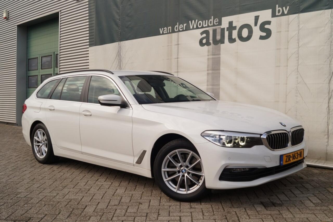 BMW 5-SERIE Touring 520i 184pk Automaat Executive Edition -NAVI-ECC-