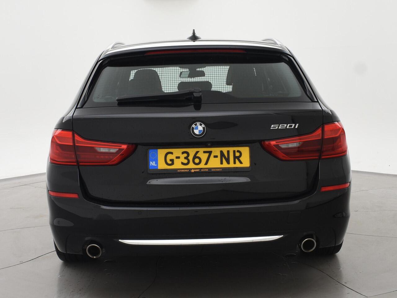 BMW 5-SERIE Touring 520i HE LUXURY + PANORAMA | HEAD-UP | LIVE COCKPIT | 1e EIGENAAR | SFEERVERLICHTING | LEDER