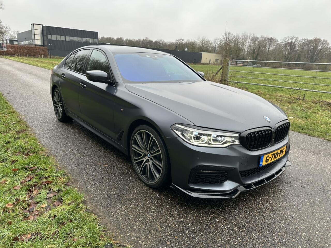 BMW 5-SERIE 520i High Executive Individual M-Pakket