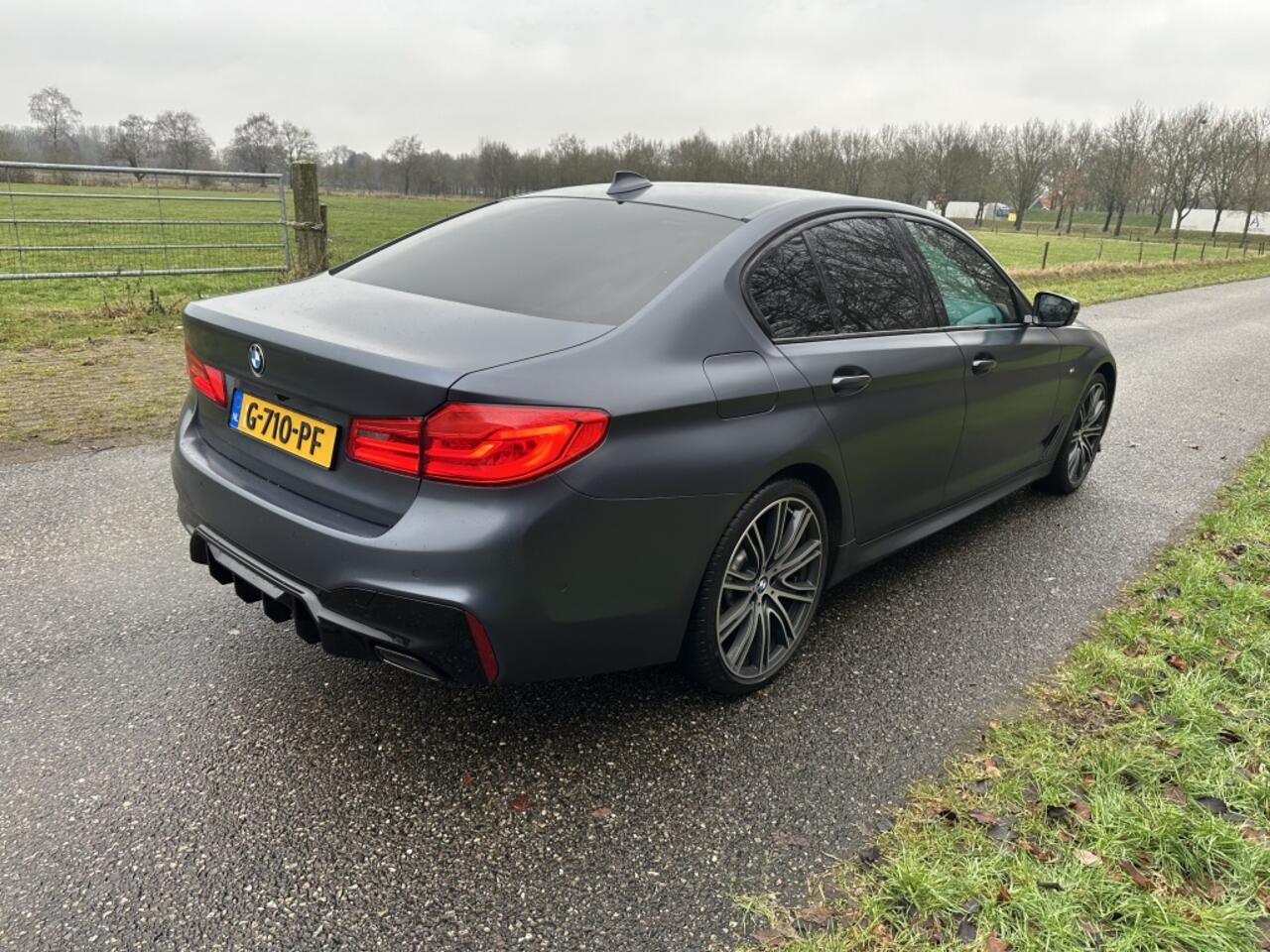 BMW 5-SERIE 520i High Executive Individual M-Pakket