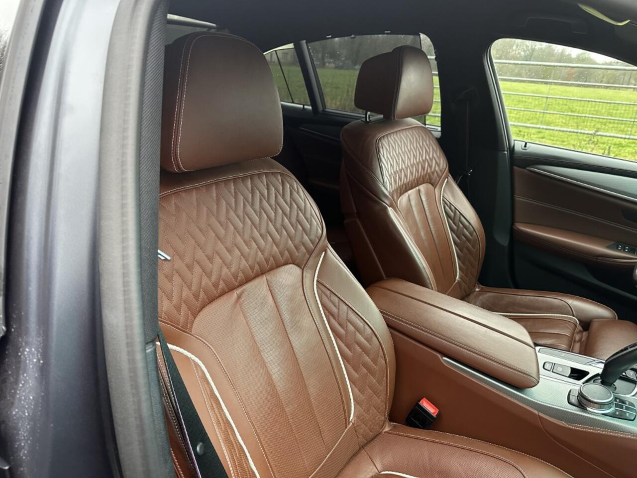 BMW 5-SERIE 520i High Executive Individual M-Pakket