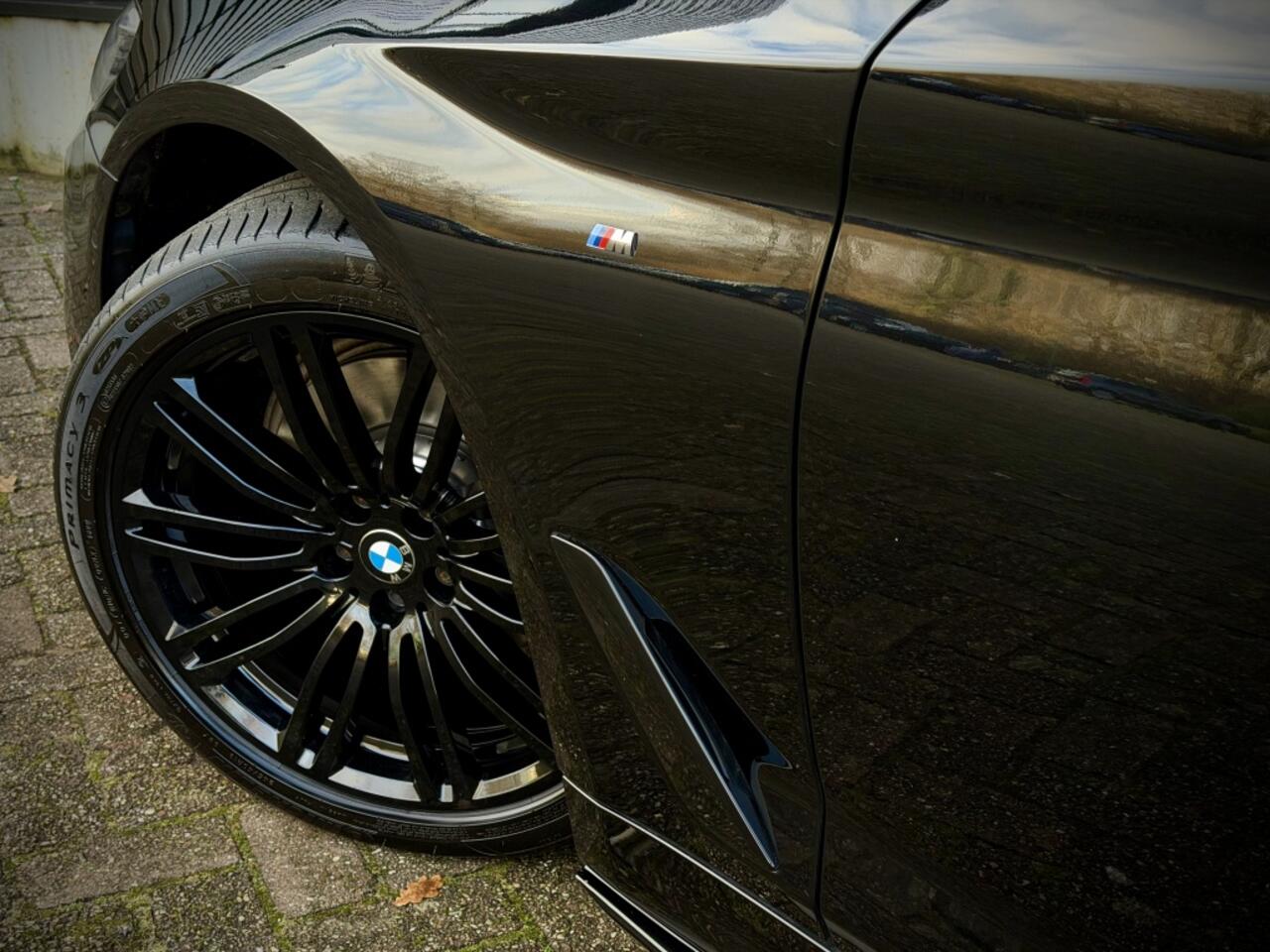 BMW 5-SERIE 520i M-PERFORMANCE BLINDSPOT|CAMERA|HiFi|SFEER