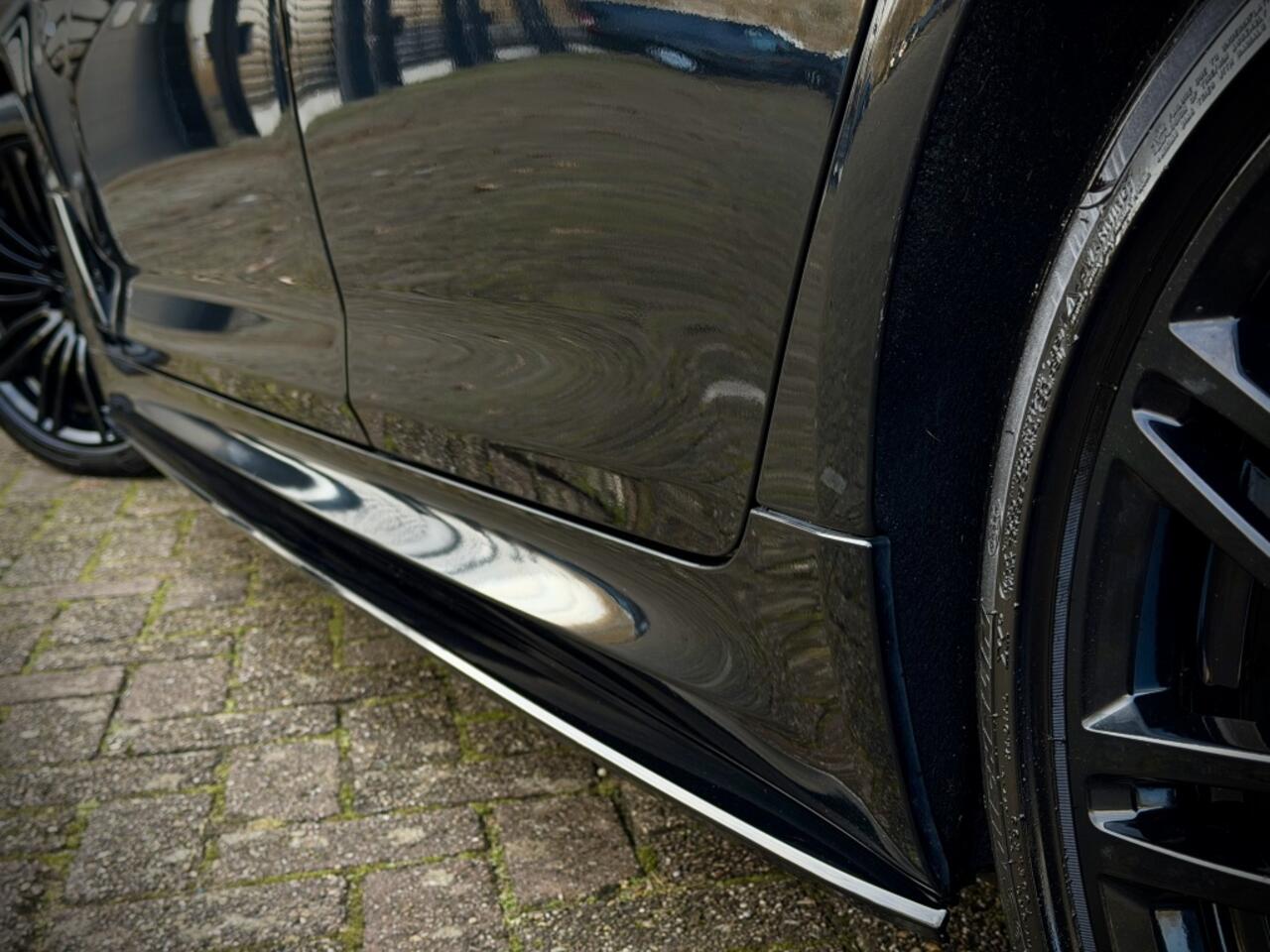 BMW 5-SERIE 520i M-PERFORMANCE BLINDSPOT|CAMERA|HiFi|SFEER