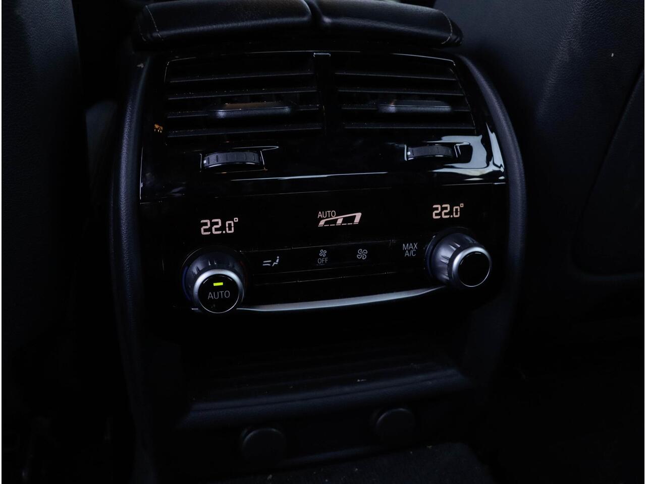 BMW 5-SERIE 530e iPerformance M Sport High Executive Alpinweiss