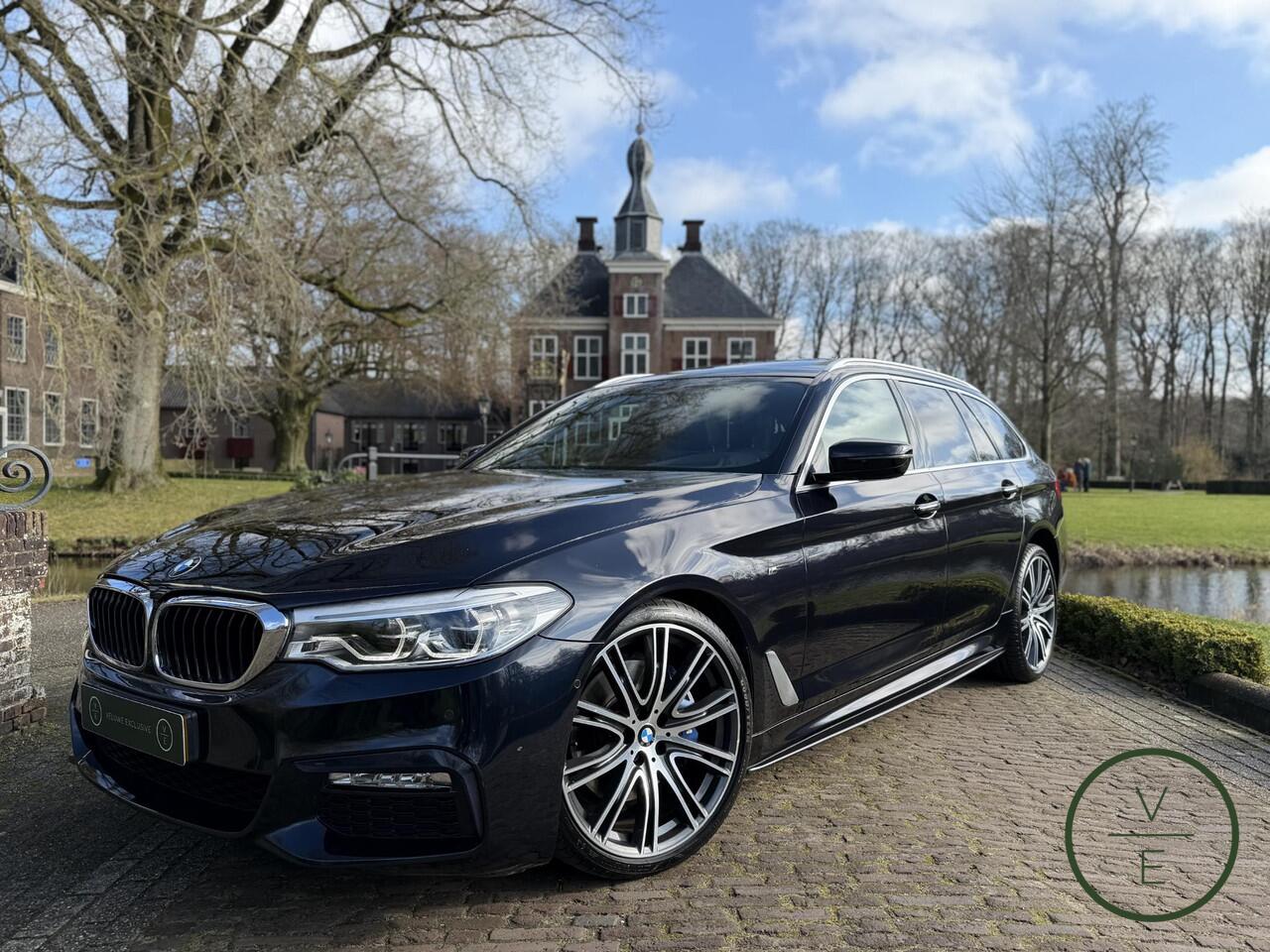 BMW 5-SERIE Touring 530i High Executive | M-Sport | Pano | Leder | Camera |