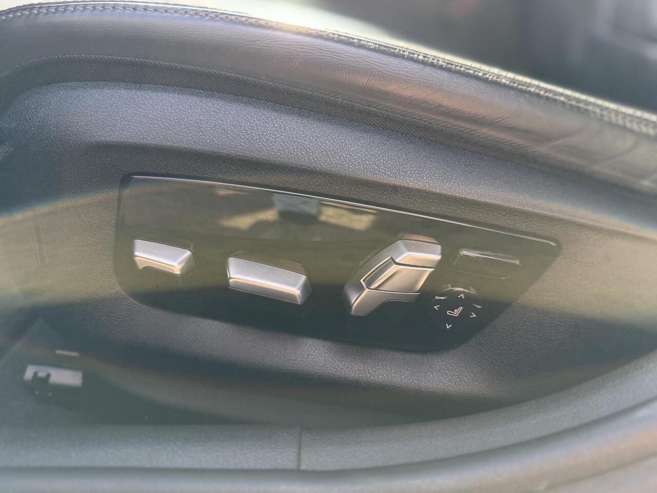 BMW 5-SERIE Touring 530i High Executive | M-Sport | Pano | Leder | Camera |