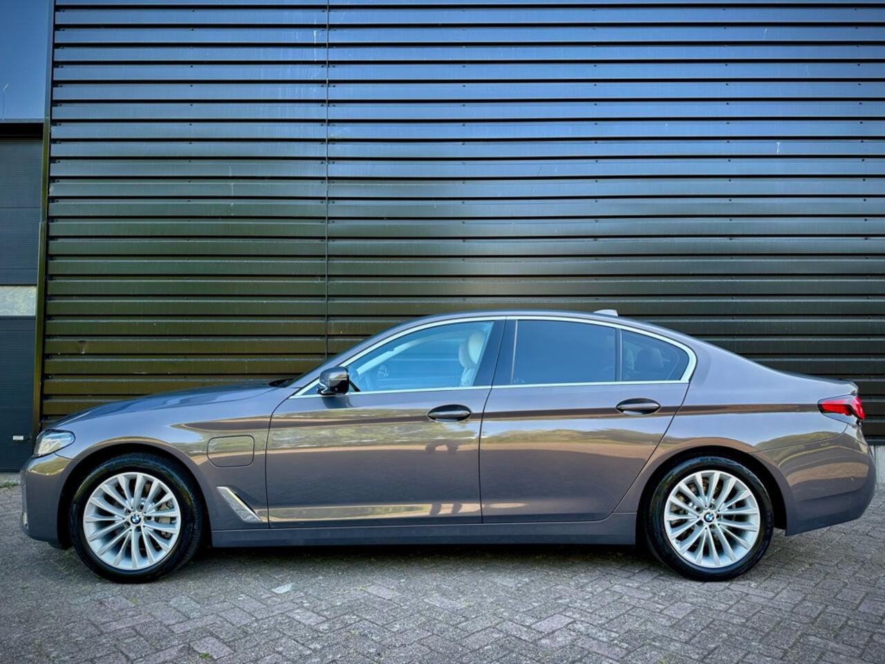 BMW 5-SERIE 530e xDrive LASER|HUD|360|H/K|ACC|SOFTCLOSE