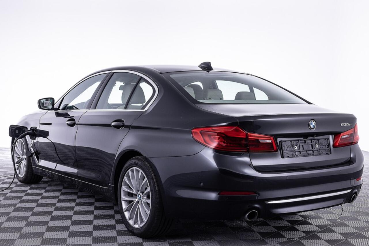 BMW 5-SERIE 530 e Luxury Line iPerformance | LEDER | Full LED | NAVI | ECC | harman/kardon | PHEV