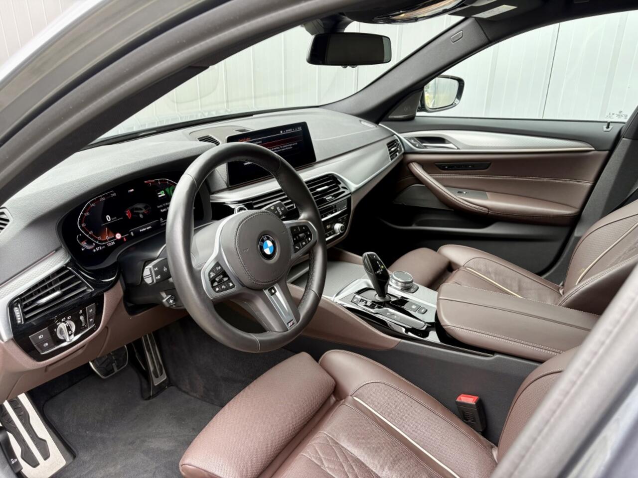 BMW 5-SERIE 540i XDRIVE HIGH EXECUTIVE M-SPORT