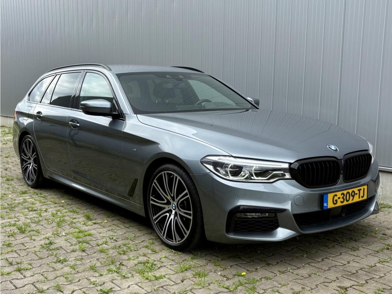 BMW 5-SERIE 540i XDRIVE HIGH EXECUTIVE M-SPORT