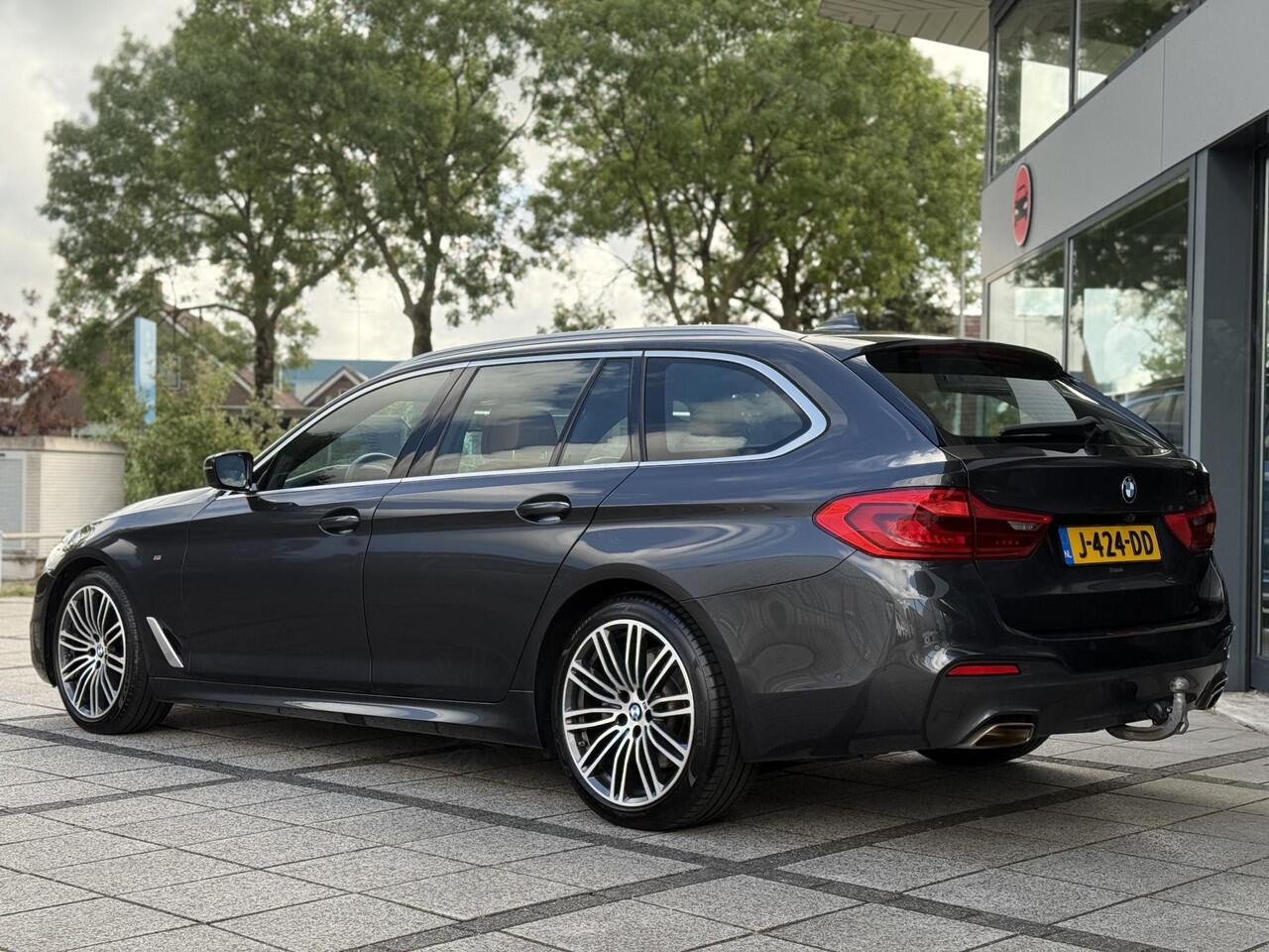 BMW 5-SERIE Touring 520i Aut. M-Sport | Panorama | Trekhaak | Memory |