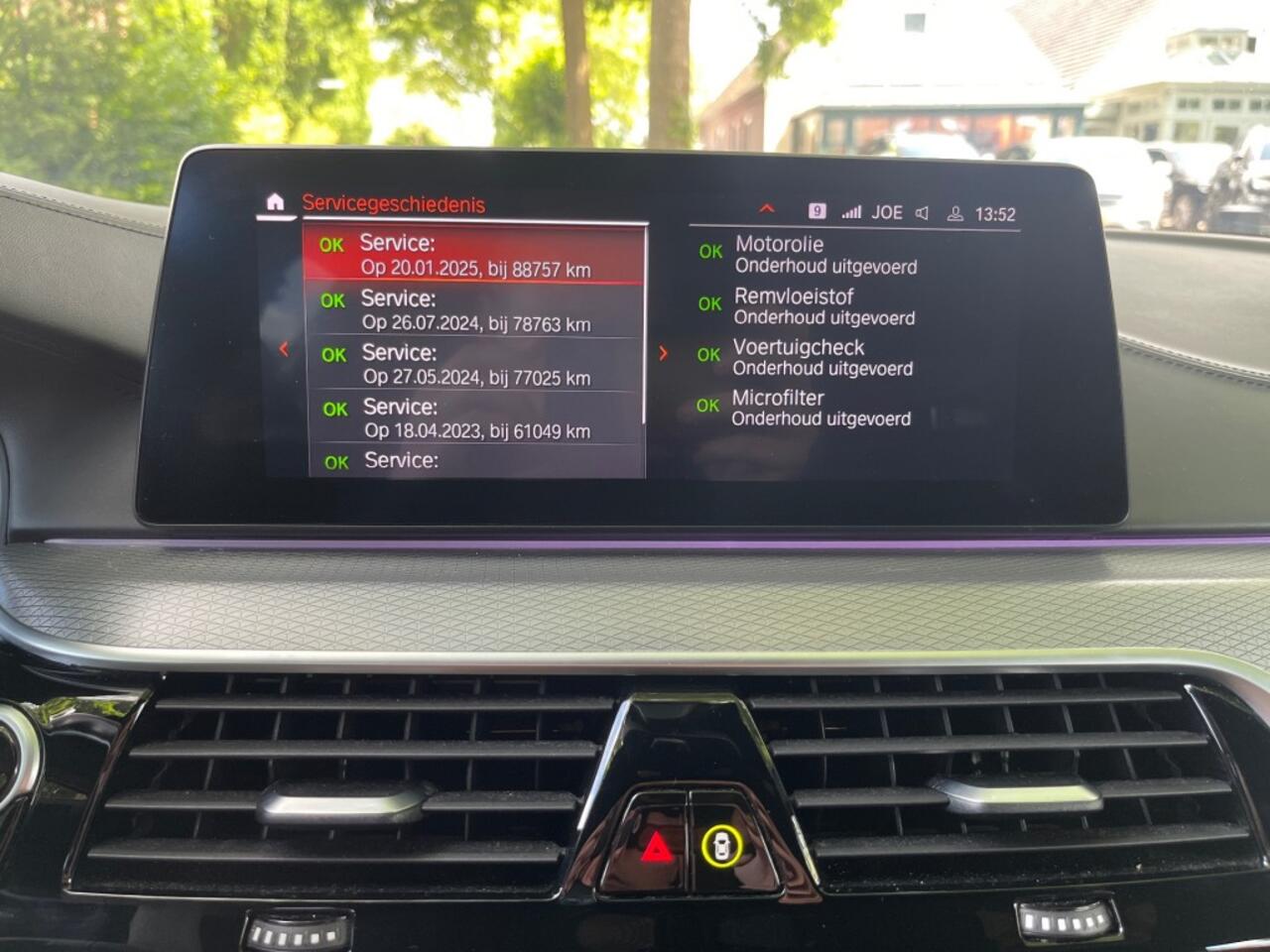 BMW 5-SERIE TOURING 520I HIGH EXECUTIVE / SCHUIFDAK / LEDER / HARMAN-KARDON