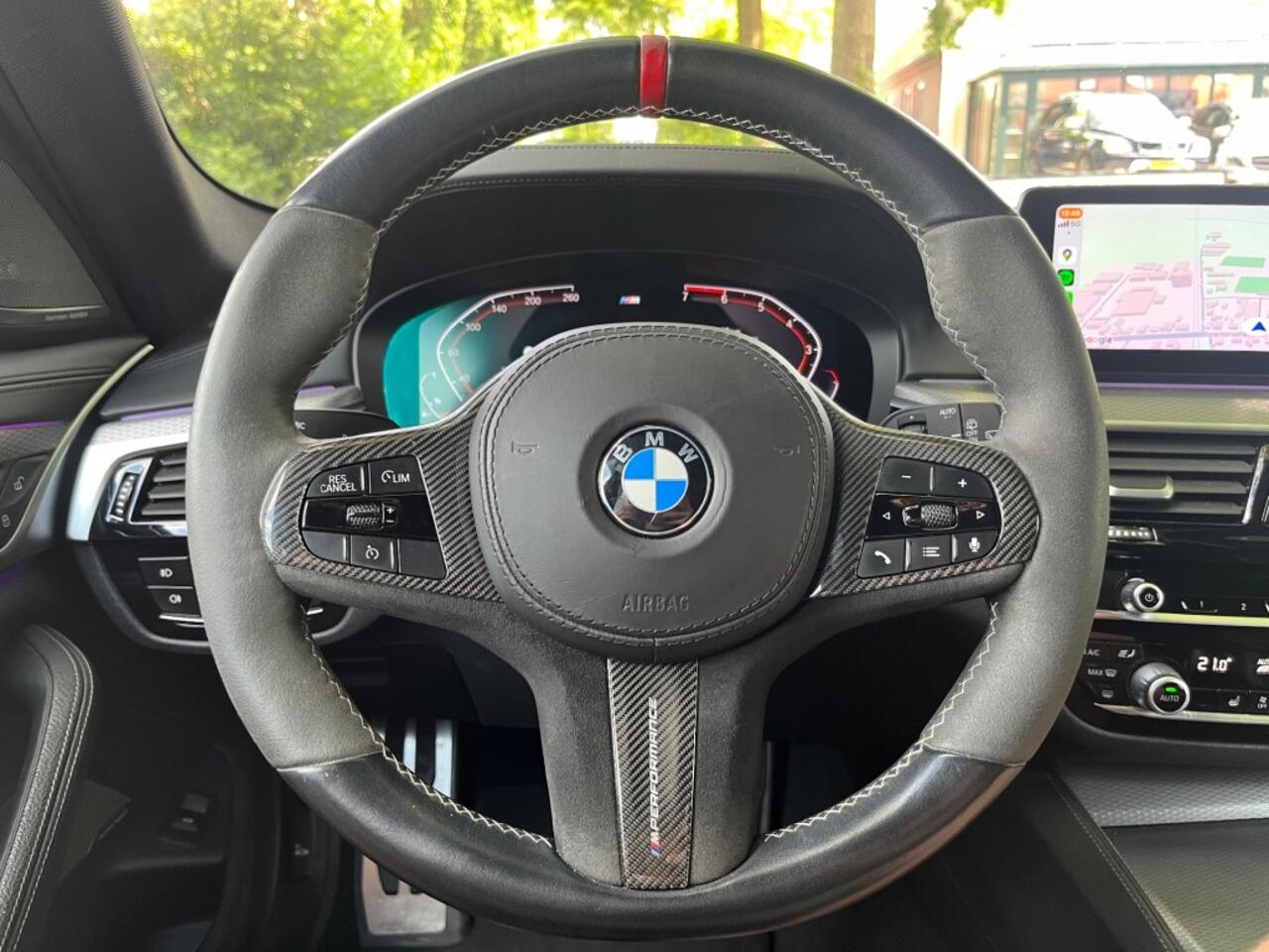 BMW 5-SERIE TOURING 520I HIGH EXECUTIVE / SCHUIFDAK / LEDER / HARMAN-KARDON