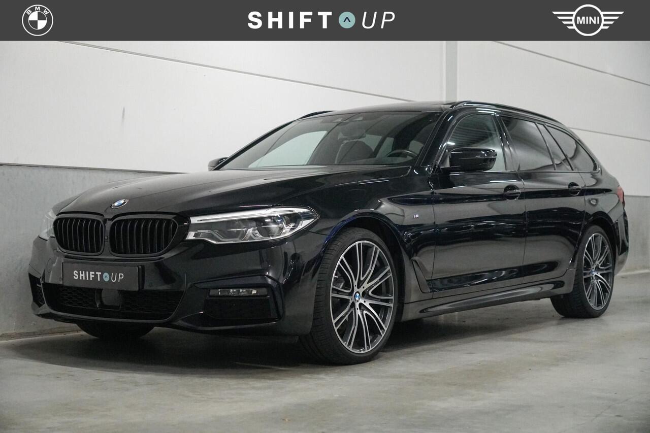 BMW 5-SERIE Touring 520i M-Sport | Panoramadak | Stoelventilatie | 21"