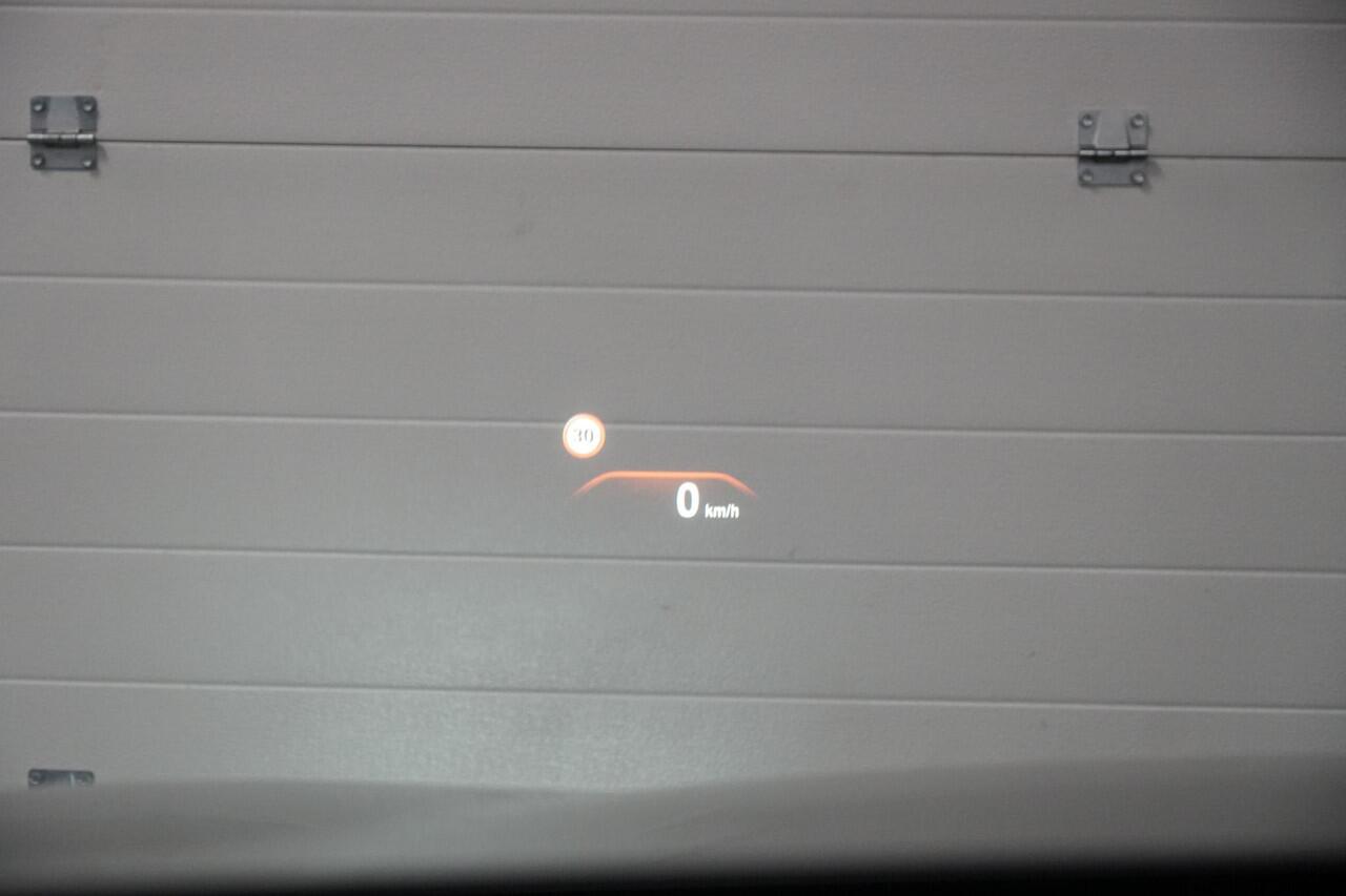 BMW 5-SERIE Touring 520i M-Sport | Panoramadak | Stoelventilatie | 21"