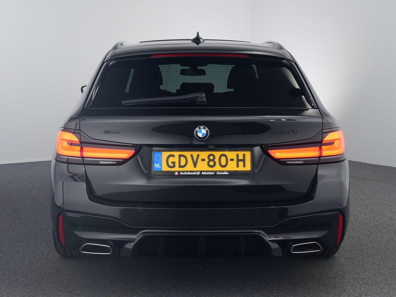 BMW 5-SERIE Touring 530i xDrive High Executive M-Sport | 4wielsturing | HUD | Pano | M remmen | 20 inch |