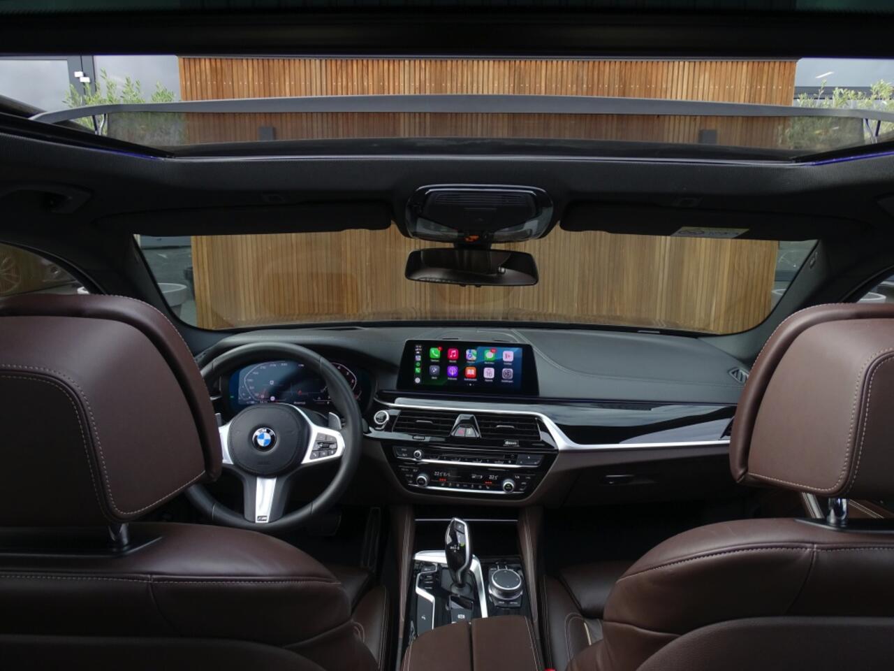 BMW 5-SERIE 530i 252PK / M-Sport / Individual / panormadakraam / *NAP*
