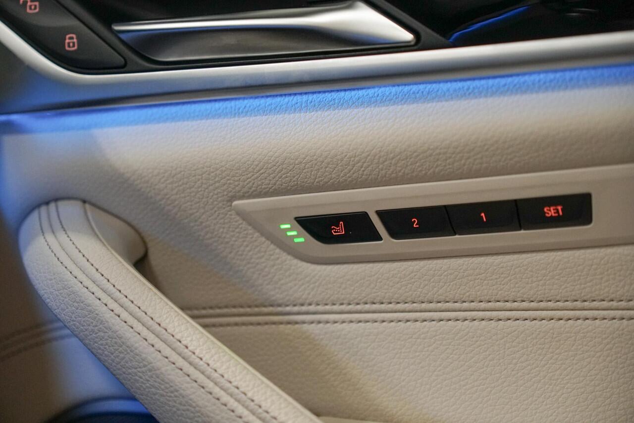 BMW 5-SERIE Touring 530e xDrive Panoramadak | TV | Massage | CoPilot | Harman Kardon