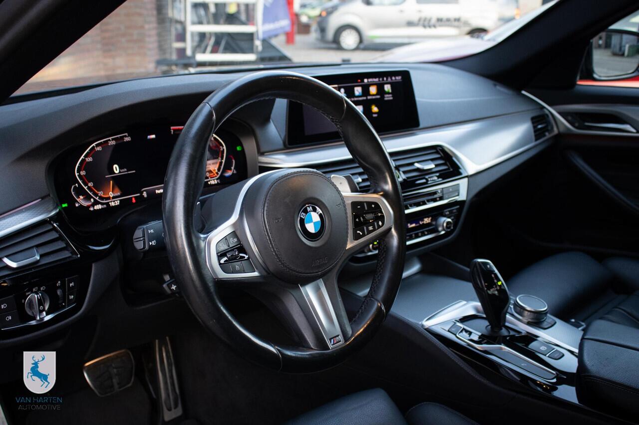 BMW 5-SERIE 520i High Executive Edition M-sport / Carbonzwart
