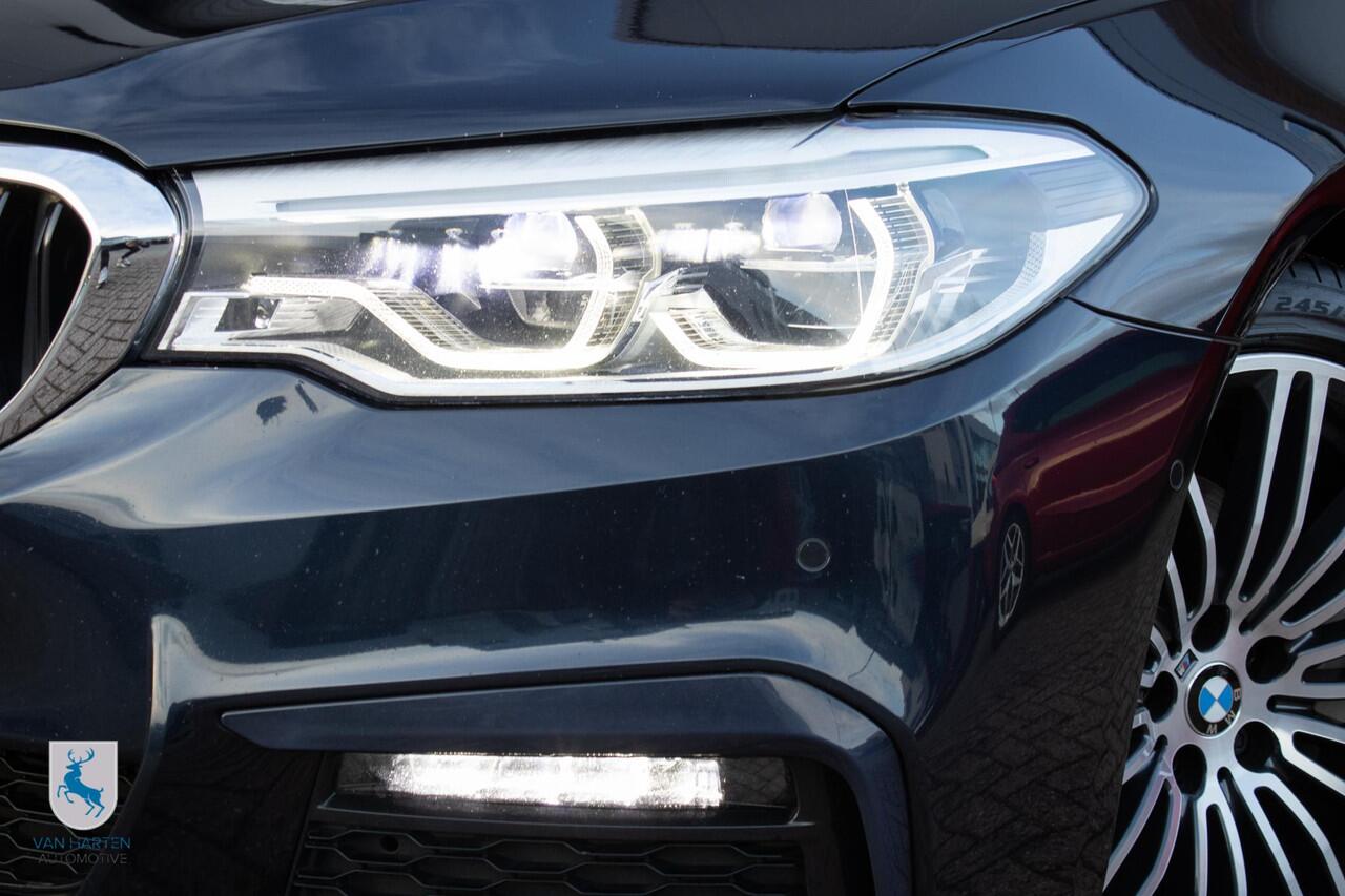 BMW 5-SERIE 520i High Executive Edition M-sport / Carbonzwart