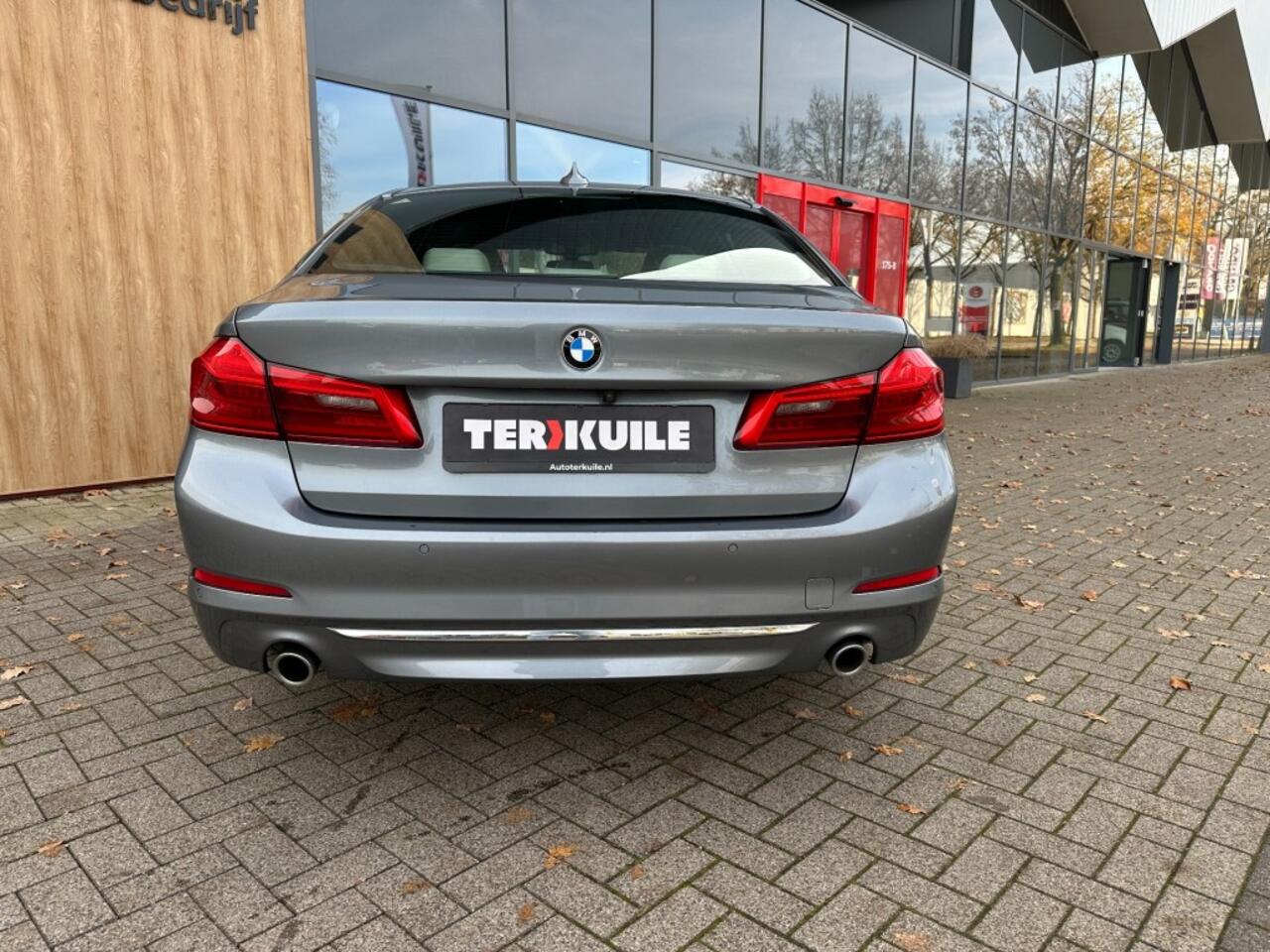 BMW 5-SERIE 530E xDrive iPerformance High Executive Luxury