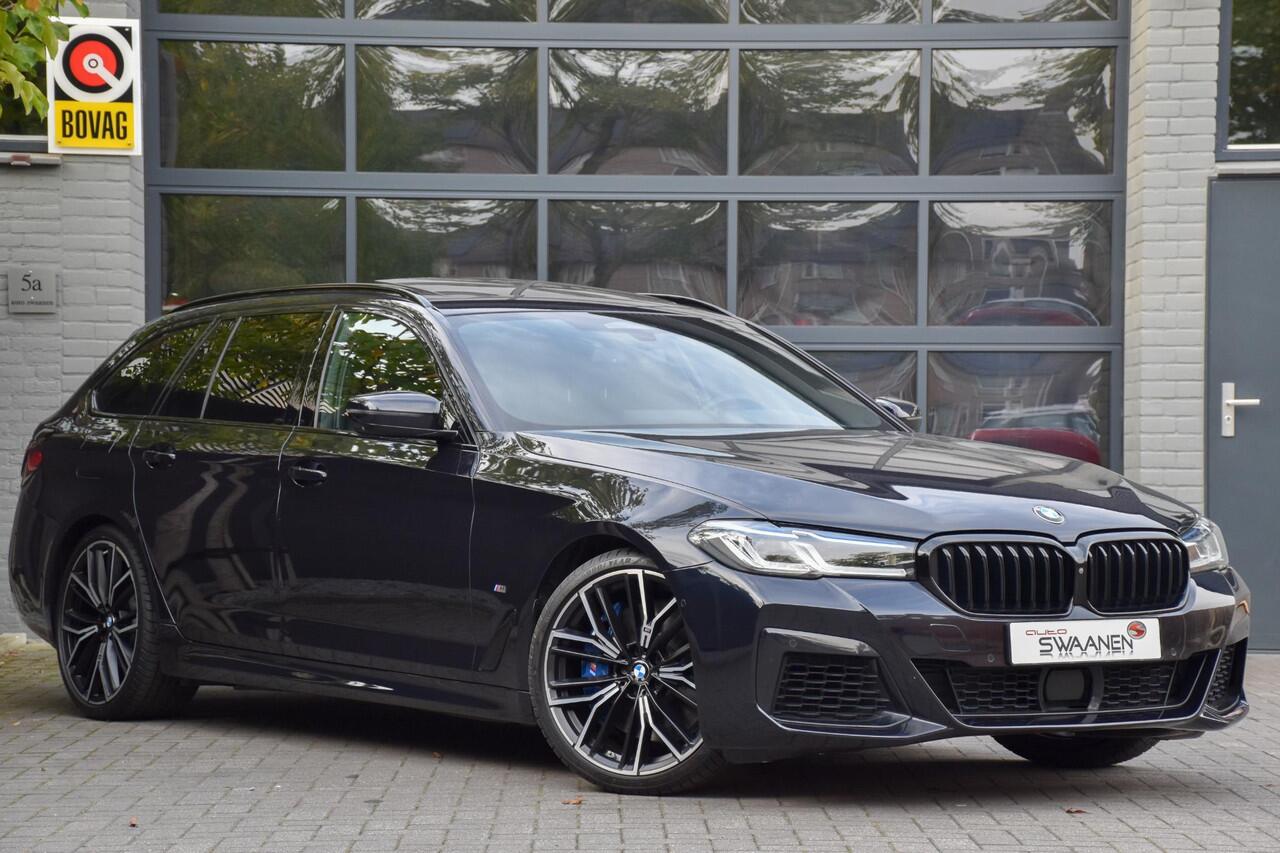 BMW 5-SERIE Touring 540i xDrive M Sport | Panoramadak | ACC | Laser