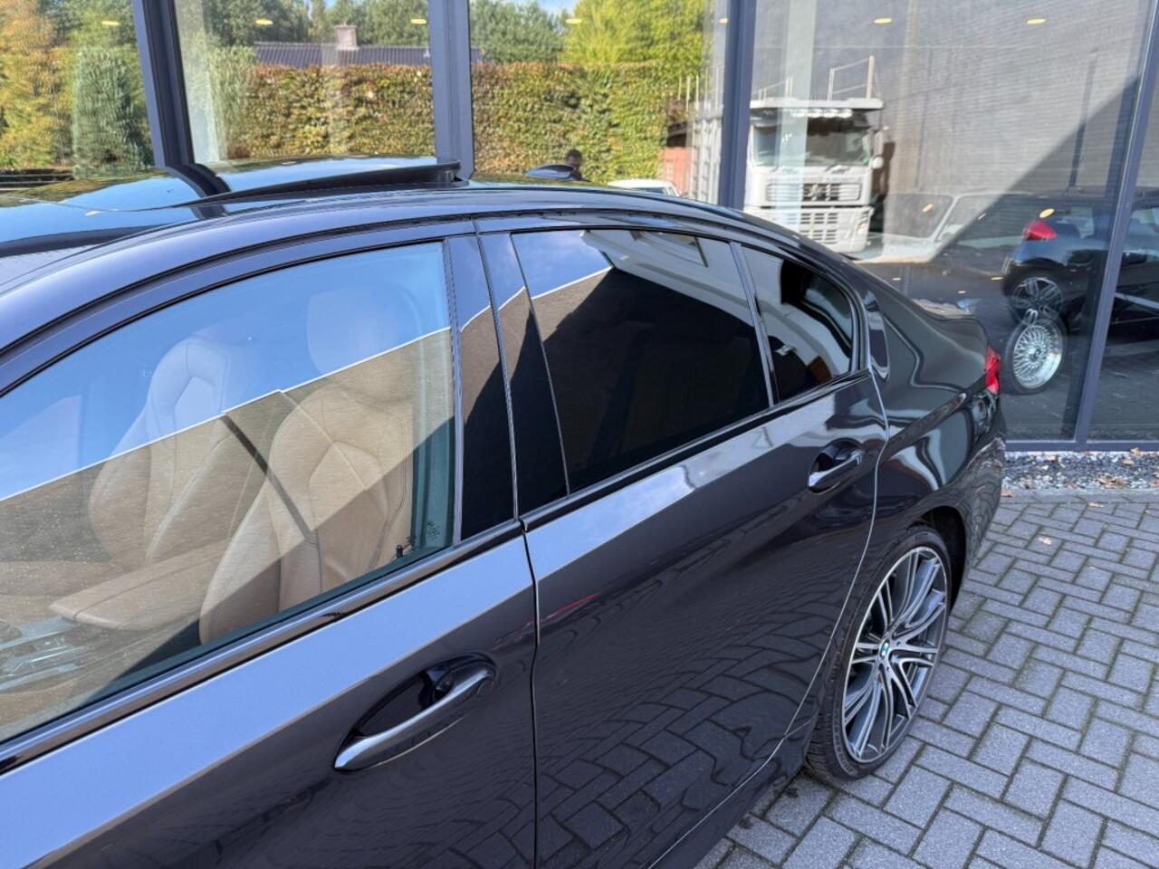 BMW 5-SERIE 530e iPerformance M-Sport,Schuifdak,Leer,LED,NaviPro,Cam,