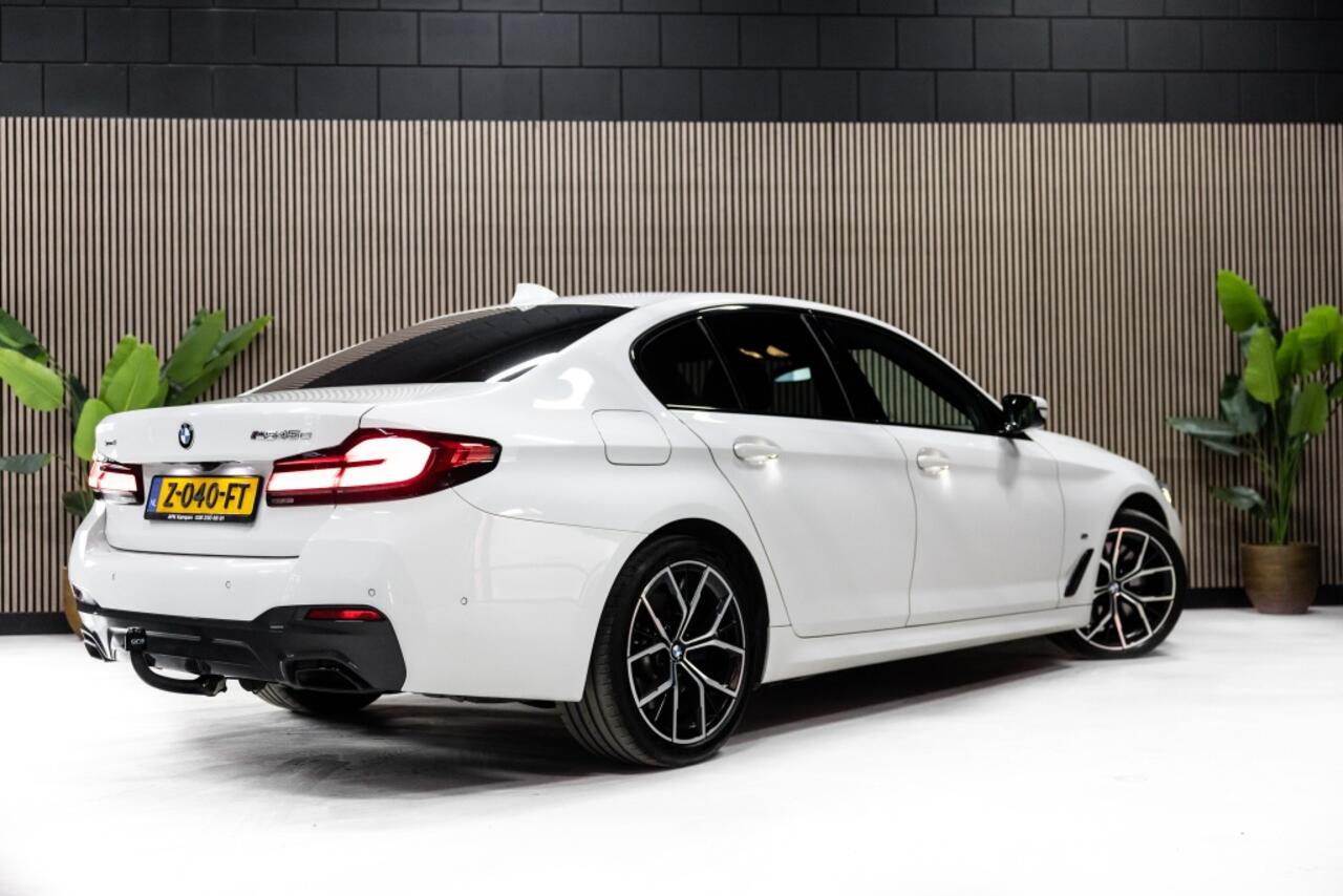 BMW 5-SERIE 545e xD High Ex. Ed. | HuD | H&K | Open Dak | Trekhaak |