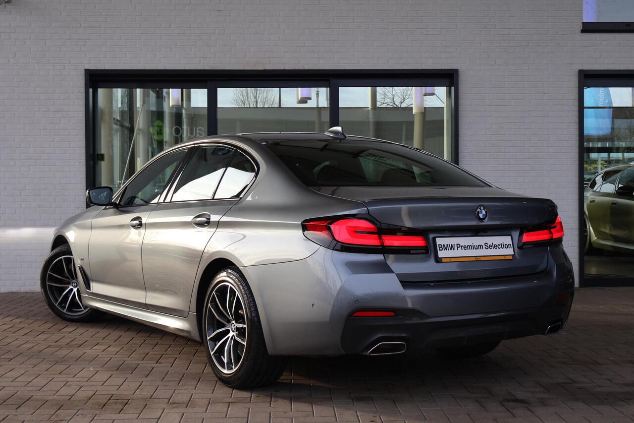 BMW 5-SERIE 530i xDrive High Executive | M Sportpakket | Harman Kardon | Head Up Display