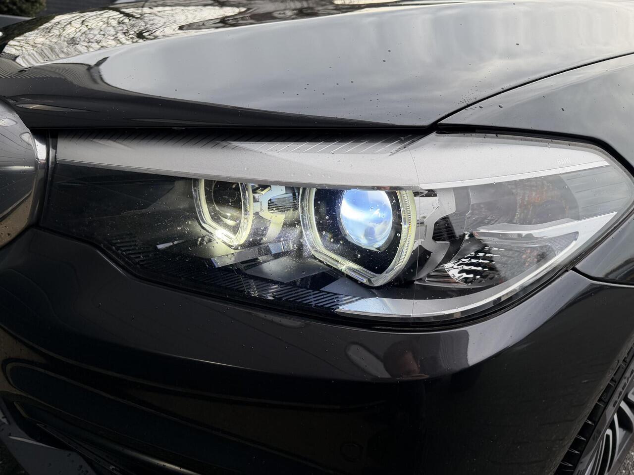 BMW 5-SERIE 520i Executive Edition | Navigatie | Lederen Bekleding | 18 Inch Lichtmetalen Velgen | Cruise Control |