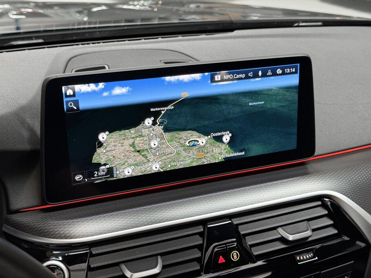 BMW 5-SERIE 545e xDrive High Executive G30 LCi M Sport 394 PK 6 cilinder - M5 STOELEN - PANORAMADAK - LASER LAMPEN - HARMAN KARDON