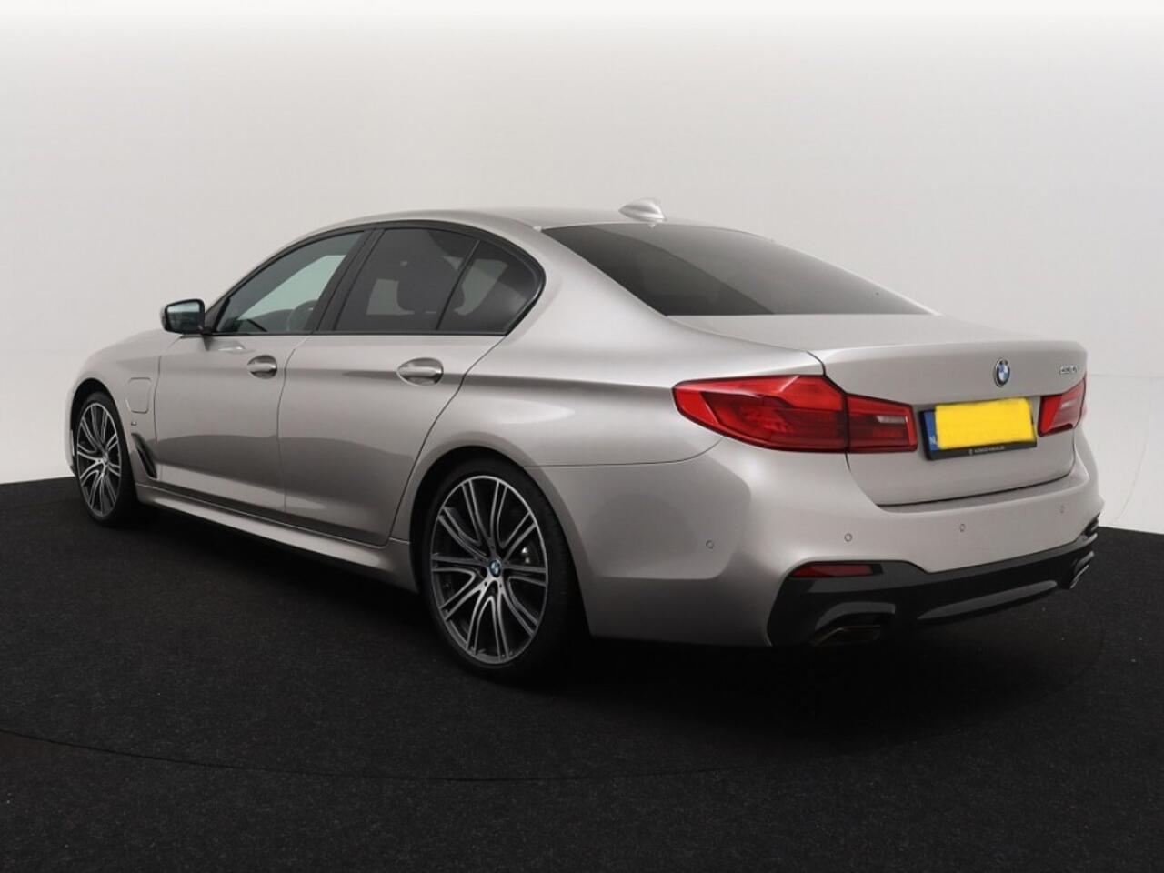 BMW 5-SERIE 530e iPerformance High Executive M PAKKET 20INCH HARMAN KARDON