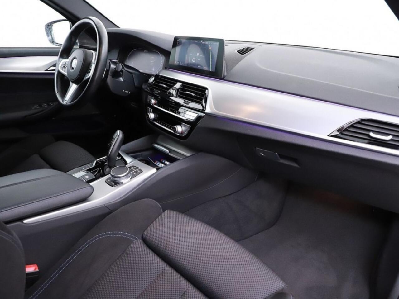 BMW 5-SERIE 530e iPerformance High Executive M PAKKET 20INCH HARMAN KARDON