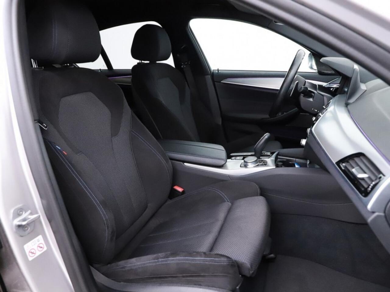 BMW 5-SERIE 530e iPerformance High Executive M PAKKET 20INCH HARMAN KARDON