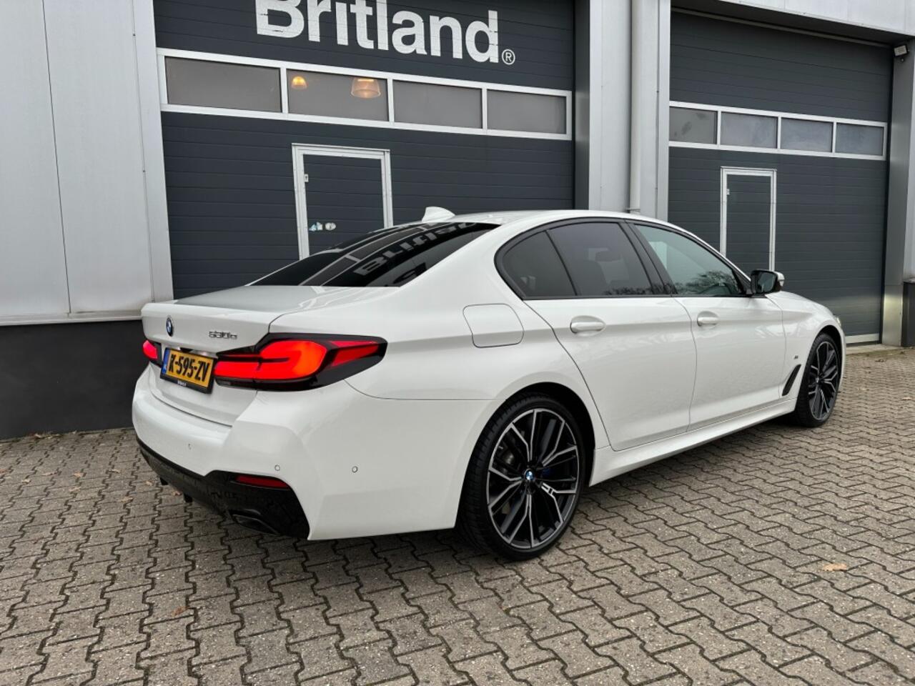 BMW 5-SERIE 530e High Executive M-sport 2020 *BTW *M5 Seats *Laser *20inch
