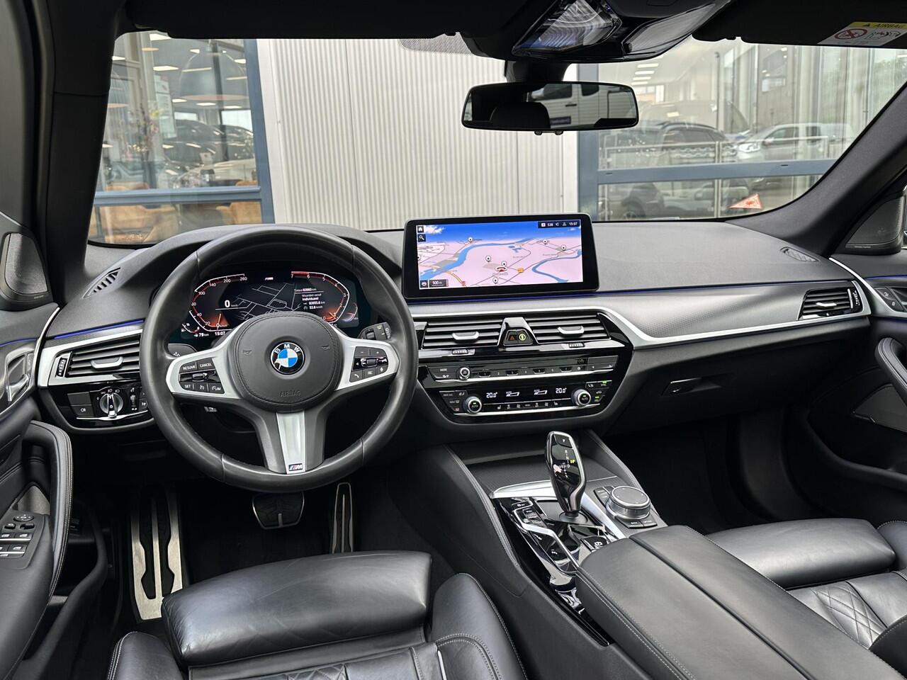 BMW 5-SERIE Touring 520i High Executive M Sport | Pano-Dak/20"/Harman-Kardon/Head-Up/Leder