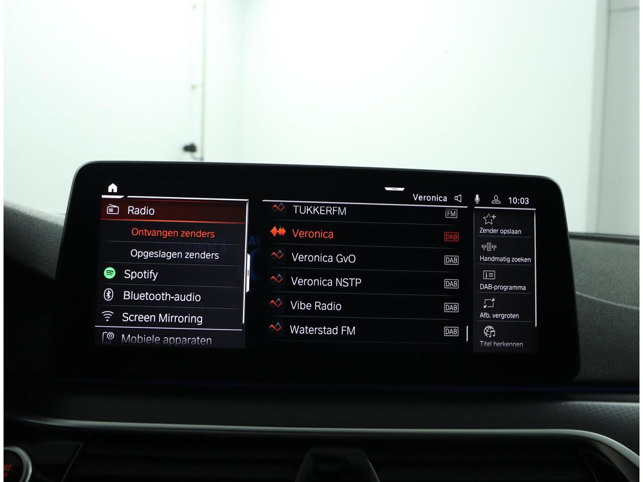 BMW 5-SERIE 530i Business Edition Plus M sportpakket |19inch velgen | Comfort Acces | Comfortstoelen | laserlight