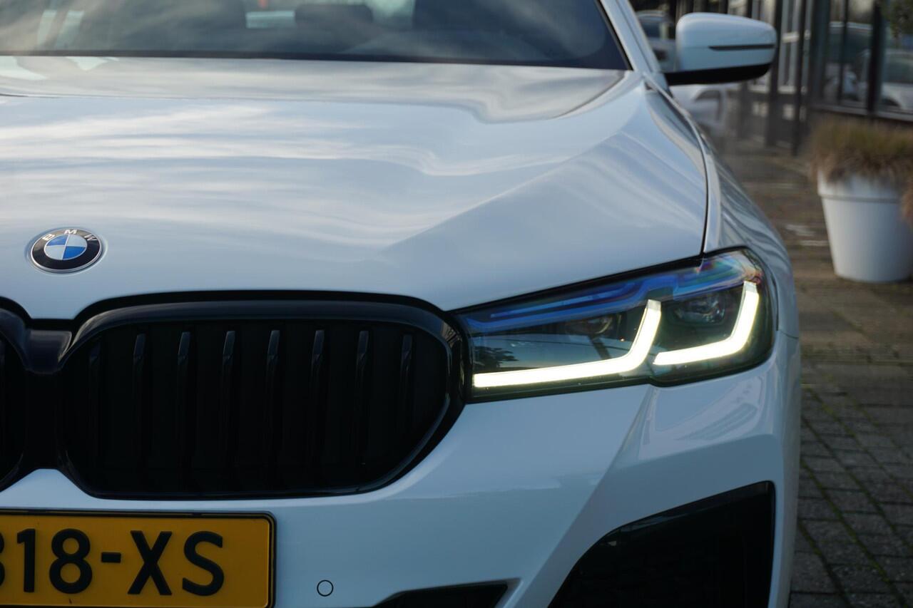 BMW 5-SERIE Touring 530e High Executive M Pakket | Trekhaak | LASER | ACC