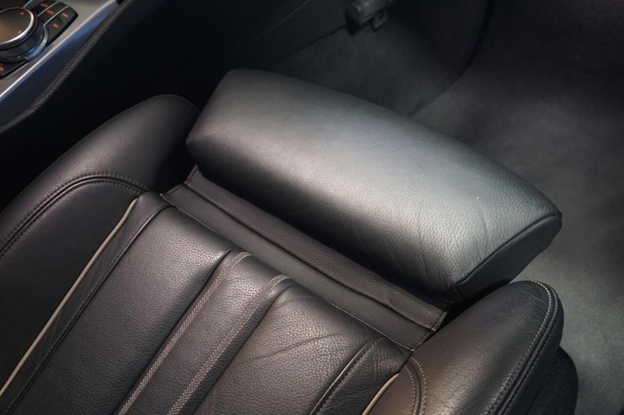 BMW 5-SERIE Sedan 520e M Sportpakket | Schuif-kanteldak | Comfortstoelen | Head-Up | BMW Laserlight | HIFI | Elektrische Stoel en Stuurwiel verwarming